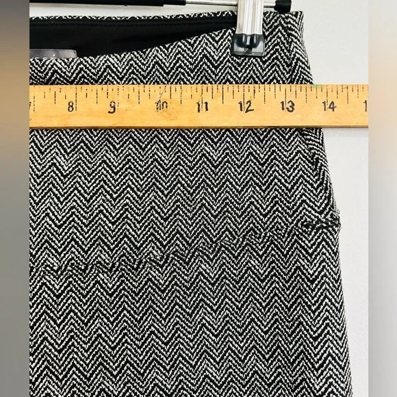 Lyssé Women's Signature Herringbone Tweed Pull On Figure Flattering Legging S - Picture 7 of 11